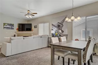 Photo #5: 2712093 Listing