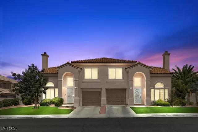 MLS: 2712176 Condo For Sale