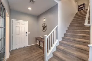 Photo #3: 2712205 Listing