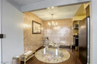 Photo #5: 2712216 Listing 