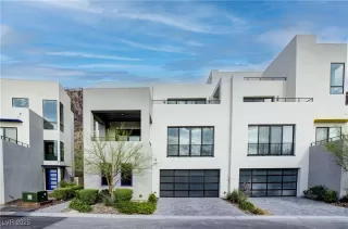 Photo #3: 2712220 Listing 