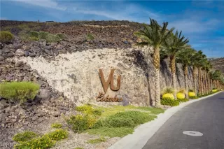 Photo #4: 2712220 Listing 