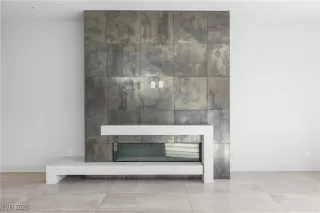 Photo #5: 2712220 Listing 