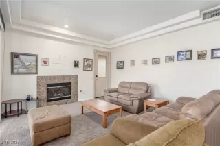 Photo #3: 2712239 Listing 