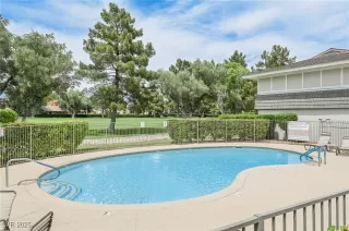 Photo #1: 2712255 Listing