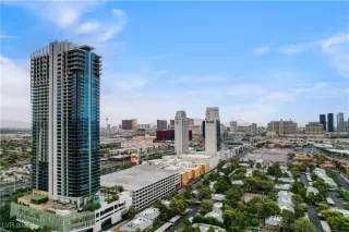 Photo #2: 2712268 Listing