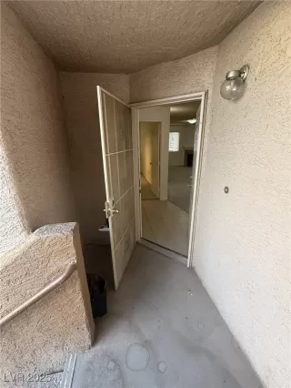 Photo #3: 2712274 Listing 