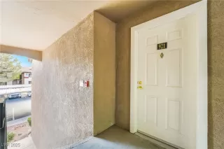 Photo #3: 2712280 Listing 