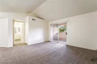 Photo #5: 2712280 Listing 