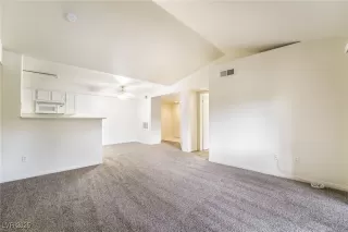 Photo #6: 2712280 Listing 