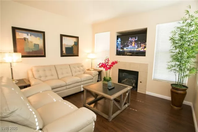 MLS: 2712293 Condo For Sale