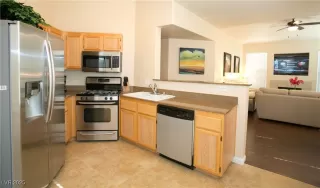 Photo #2: 2712293 Listing 