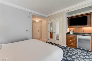 Photo #3: 2712301 Listing 