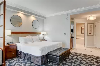 Photo #5: 2712301 Listing 