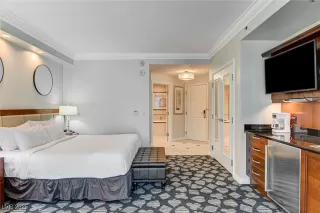 Photo #6: 2712301 Listing 