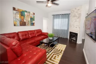 Photo #4: 2712314 Listing