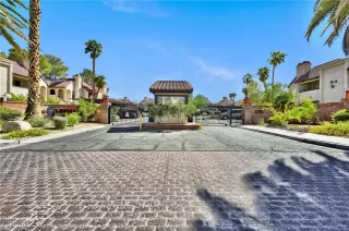 Photo #2: 2712320 Listing