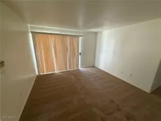 Photo #1: 2712344 Listing 