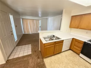 Photo #4: 2712344 Listing 