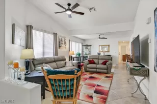 Photo #3: 2712352 Listing 