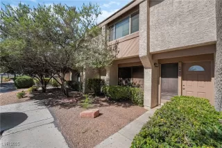 Photo #4: 2712357 Listing 