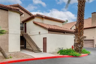 Photo #1: 2712372 Listing