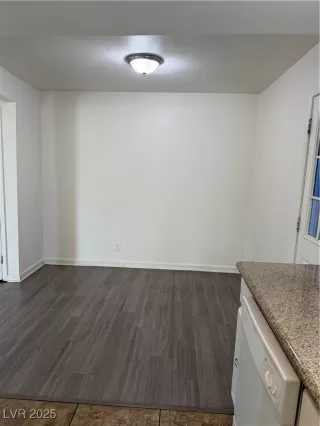 Photo #5: 2712393 Listing 
