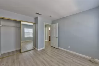 Photo #3: 2712431 Listing 