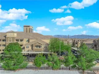 Photo #1: 2712439 Listing