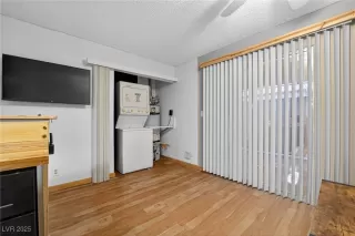 Photo #5: 2712442 Listing 