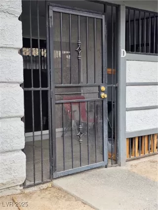 Photo #1: 2712448 Listing 