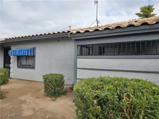 Photo #3: 2712448 Listing 