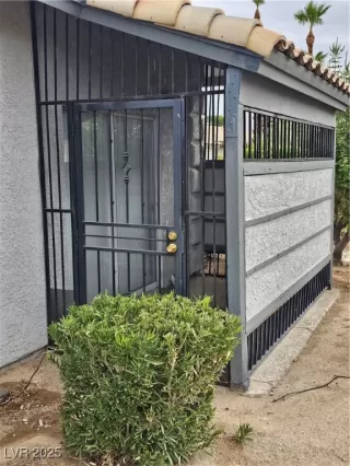 Photo #4: 2712448 Listing 