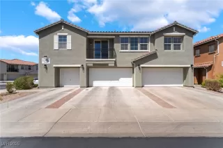 Photo #1: 2712471 Listing