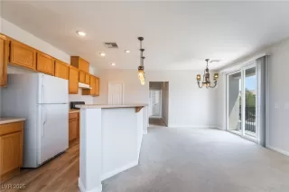 Photo #6: 2712471 Listing