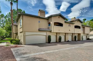 Photo #1: 2712476 Listing 