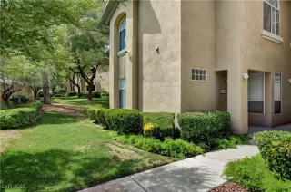 Photo #2: 2712476 Listing 