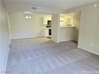 Photo #1: 2712498 Listing 