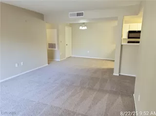 Photo #2: 2712498 Listing 