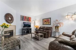 Photo #3: 2712580 Listing