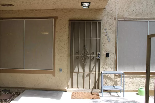 MLS: 2712590 Condo For Sale