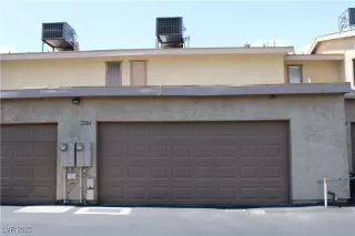 Photo #1: 2712590 Listing