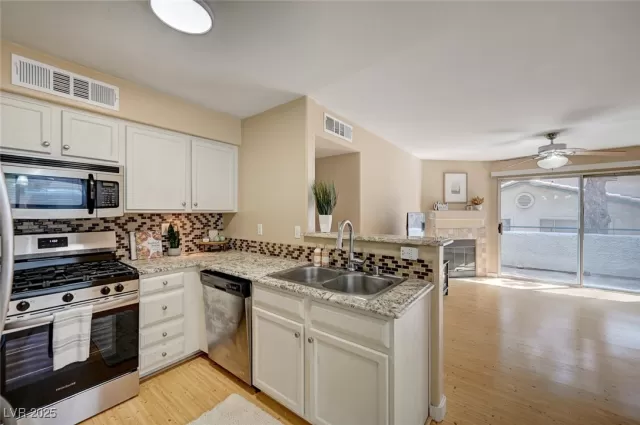 MLS: 2712618 Condo For Sale