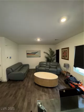 Photo #5: 2712627 Listing 