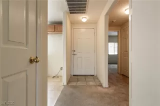 Photo #3: 2712682 Listing