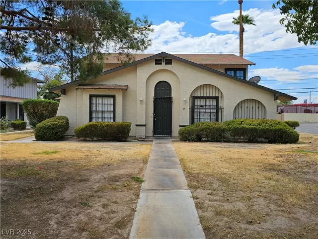 MLS: 2712702 Condo For Sale