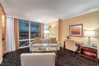 Photo #2: 2712711 Listing