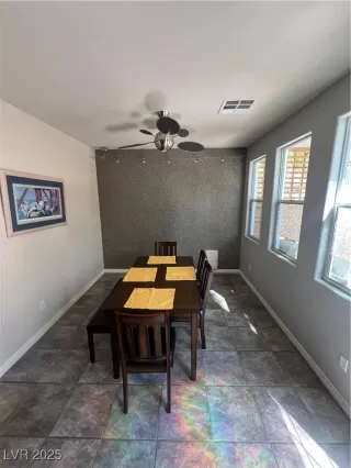 Photo #6: 2712712 Listing 