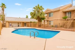 Photo #4: 2712726 Listing 