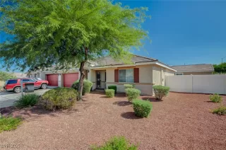 Photo #1: 2712729 Listing